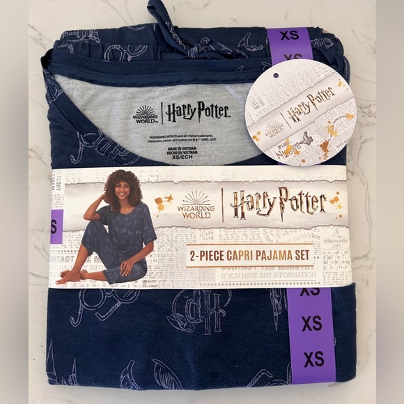 NWT Harry Potter Ladies' Capri 2-piece Pajama - Picture 1 of 5